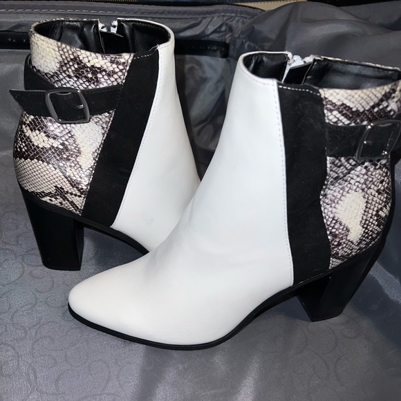 Black and White Faux Snakeskin Ankle Boots with Heel - Picture 4 of 5